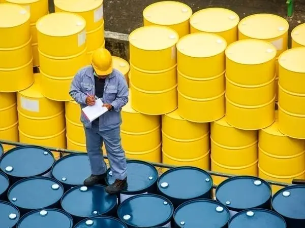 ترامپ: بالا رفتن قیمت نفت به سود ما است!