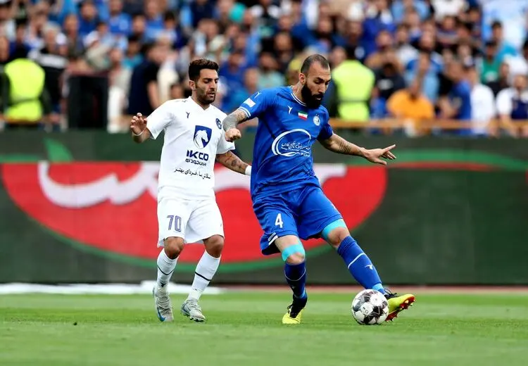 سبقت استقلال از پرسپولیس 