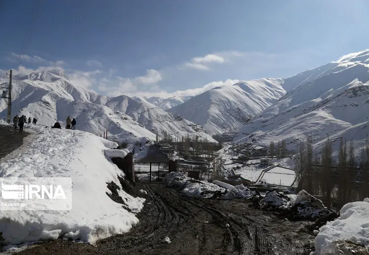 یخبندان با کاهش دما تا ۱۲ درجه/ تشدید بارش برف و باران