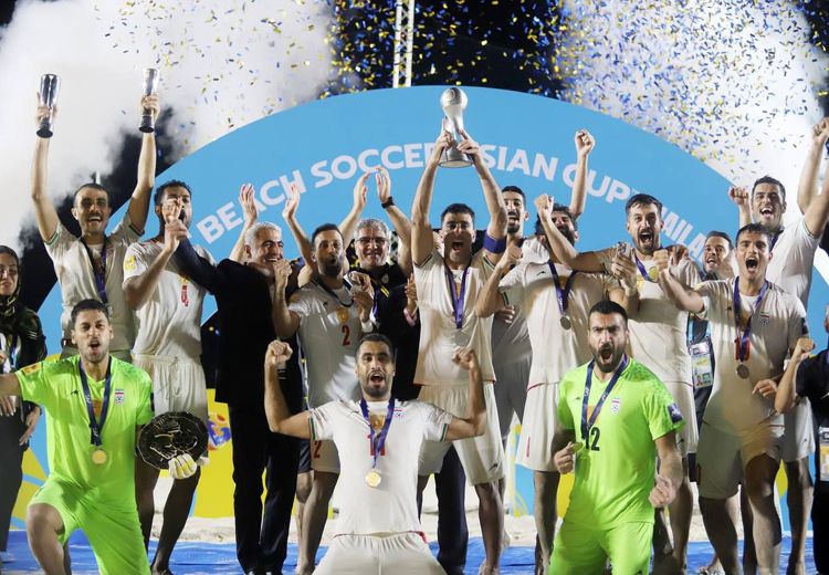 واکنش پرسپولیس و استقلال به قهرمانی تیم ملی فوتبال ساحلی در آسیا