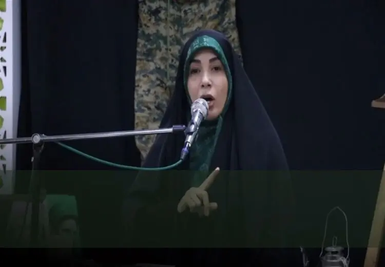 حمله خانم جلسه ای جنجالی به رائفی‌پور و احمدی‌نژاد