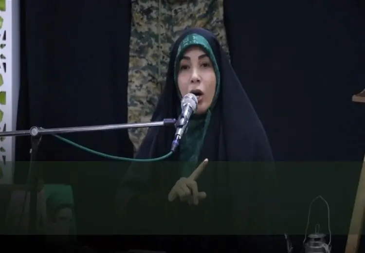 حمله خانم جلسه ای جنجالی به رائفی‌پور و احمدی‌نژاد