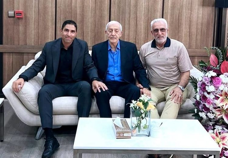  دیدار وحید هاشمیان با محمد دادکان و حسین فرکی