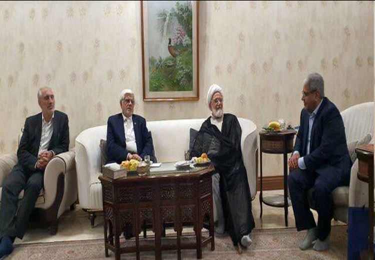 مهدی کروبی در دیدار عارف: بی توجهی دولت به شعارهای زمان انتخابات، موجب ناامیدی مردم می‌شود