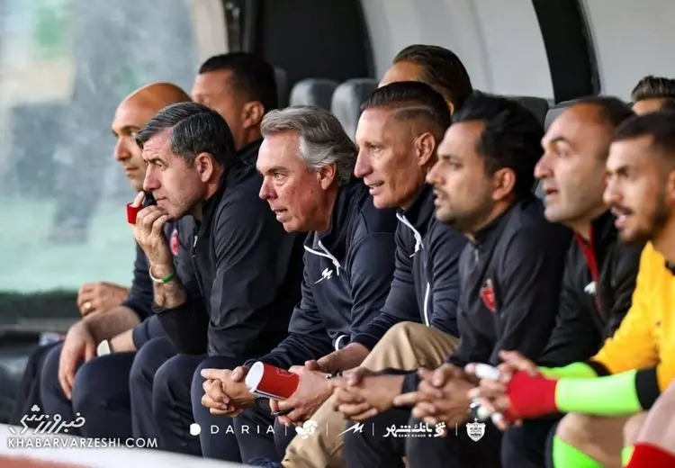 حمله فنونی‌زاده به کریم باقری؛ جای بقیه را نگیر!