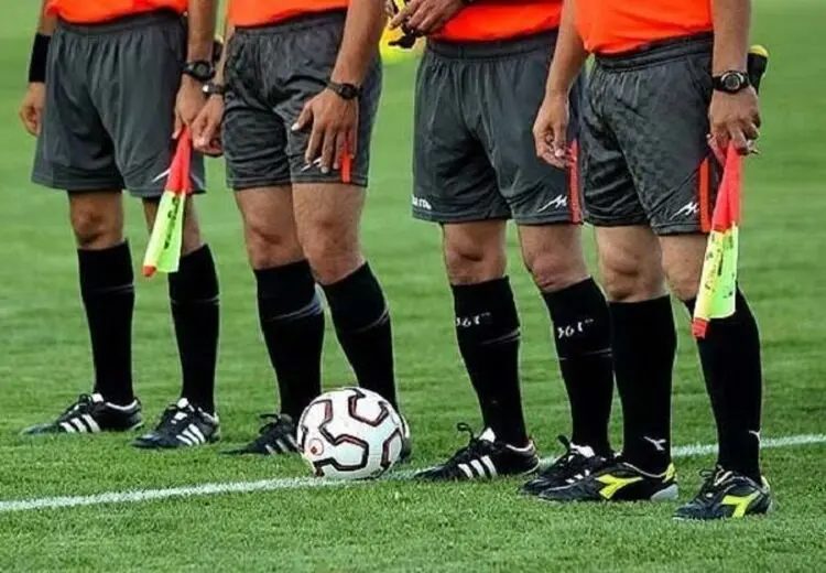 داور در گرفتن پنالتی برای استقلال اشتباه کرد/ VAR هم کمکی به داور نکرد

