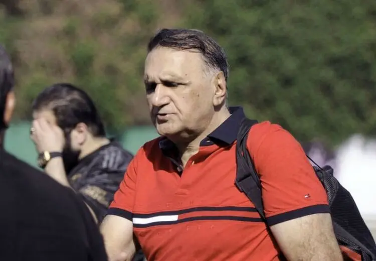 پیشکسوت پرسپولیس: بهتر است افشین پیروانی جدا شود