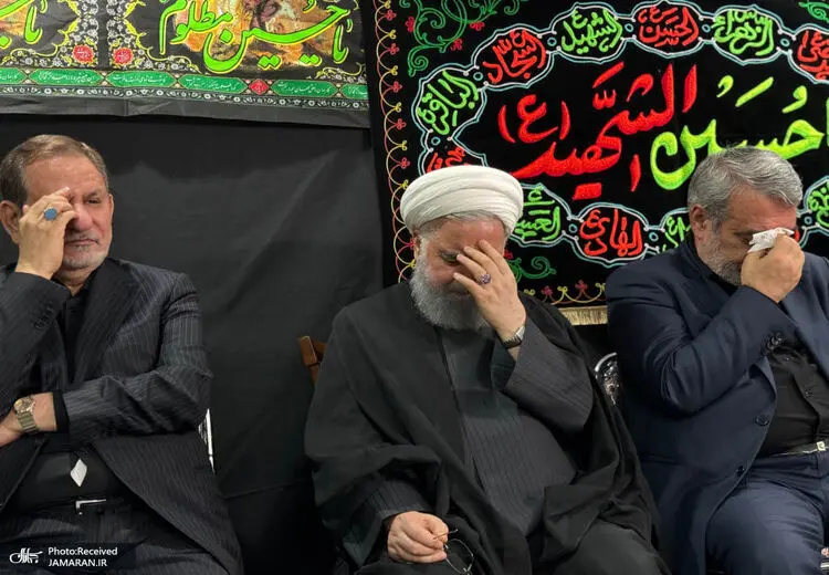 مراسم عزاداری حضرت اباعبدالله الحسین (ع) در دفتر حسن روحانی 
