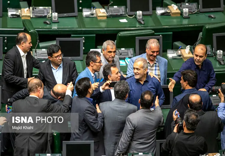 مهمانان مراسم تحلیف رییس جمهور نهم چه کسانی هستند؟