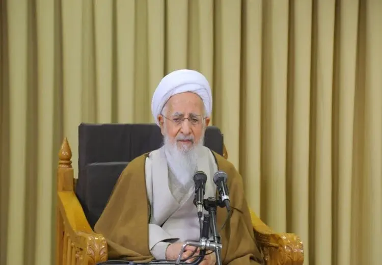 خدا هیچ ملتی را با تازیانه ای دردناکتر از فقر نزد/ چه فرد چه ملت، خدا نکند که محتاج به فقر باشند