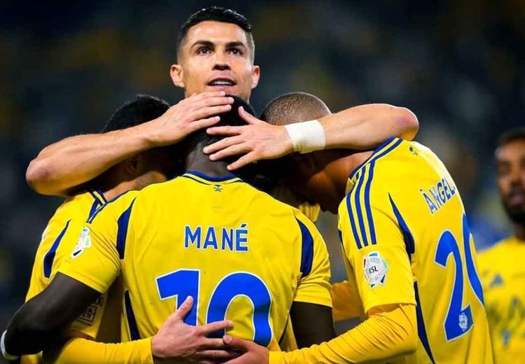 کریستیانو رونالدو در النصر می‌ماند؟