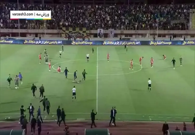 امتناع کارتال از دست دادن با رحمتی