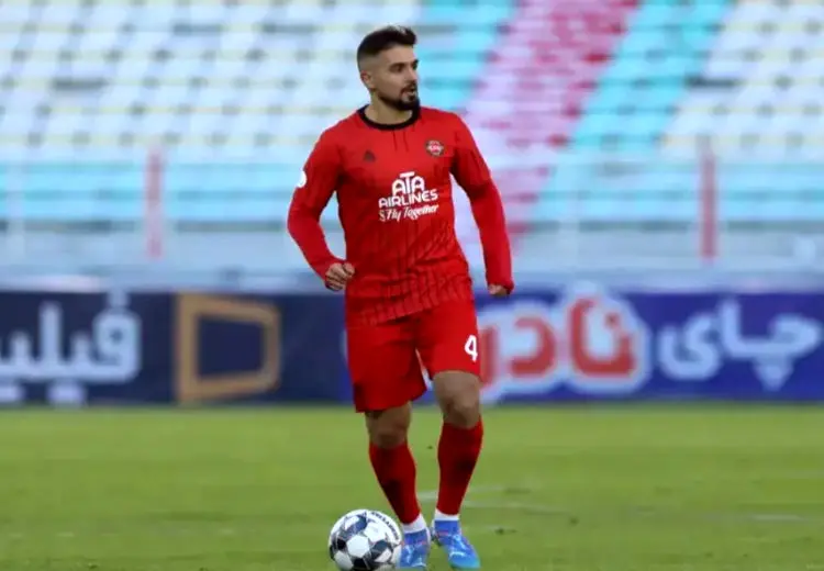 مدافع تراکتور: در ایران میمانم