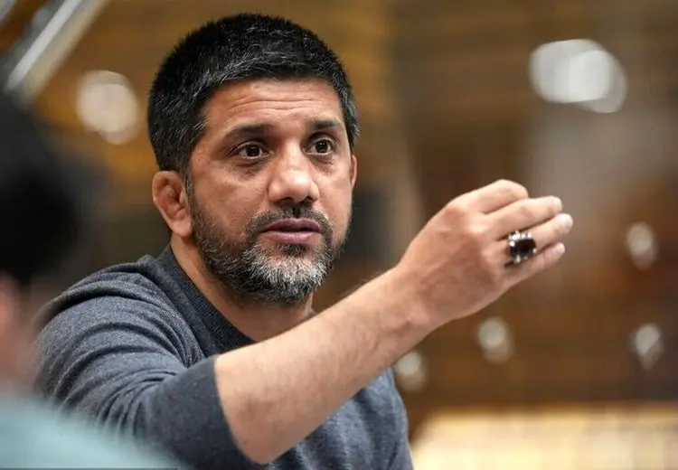 دستور دبیر: کشتی‌گیر جنجال‌آفرین در کمیته انضباطی