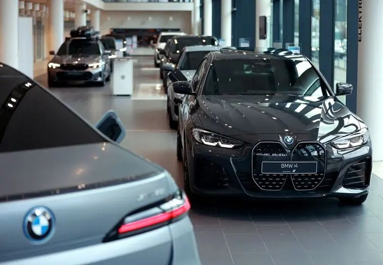 اجاره خودرو در تهران؛ BMW شبی ۱۵ میلیون!