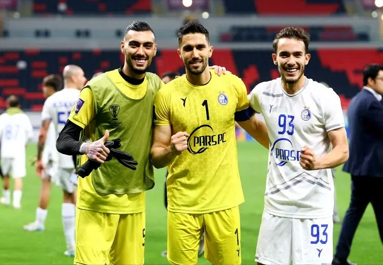 حسین حسینی: کل مسئولان کشور ما پرسپولیسی هستند