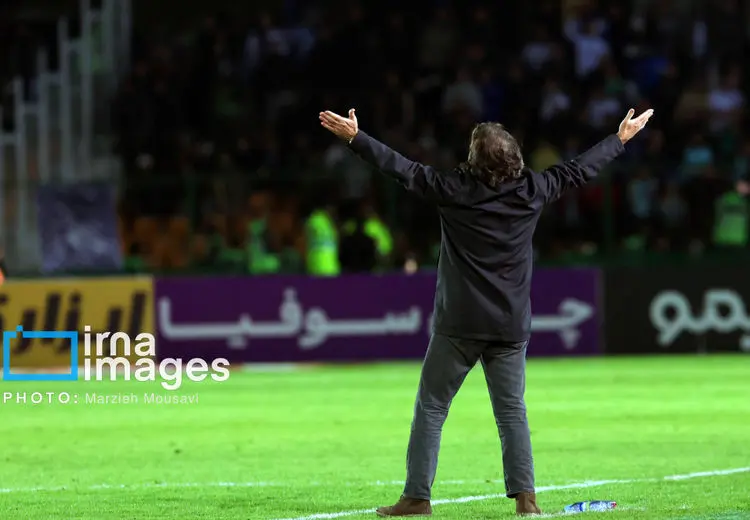 اعتراض ساپینتو به داور: چطور امکان دارد آن صحنه را پنالتی نگیرند؟