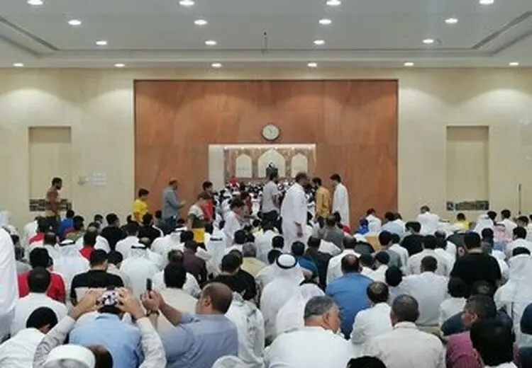 مقامات آل خلیفه از اقامه نماز در مسجد شیعیان امام صادق جلوگیری کردند