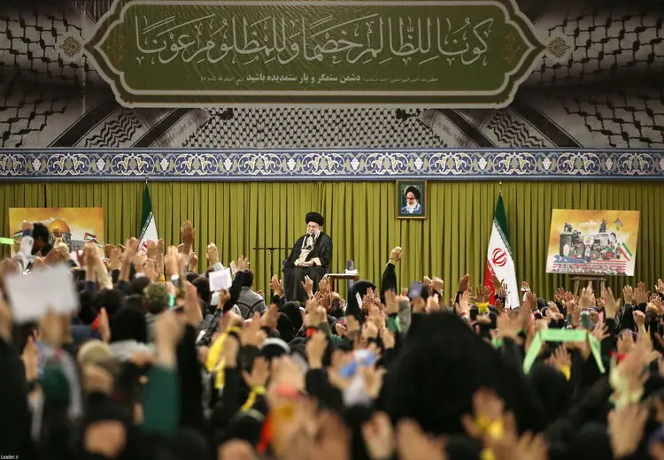 رهبر انقلاب: مسئولان کشور در جهت مقابله با استکبار قطعا کوتاهی نخواهند کرد