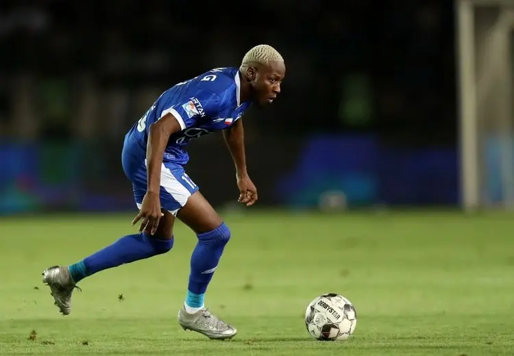 بالاخره وینگر استقلال روئت شد !