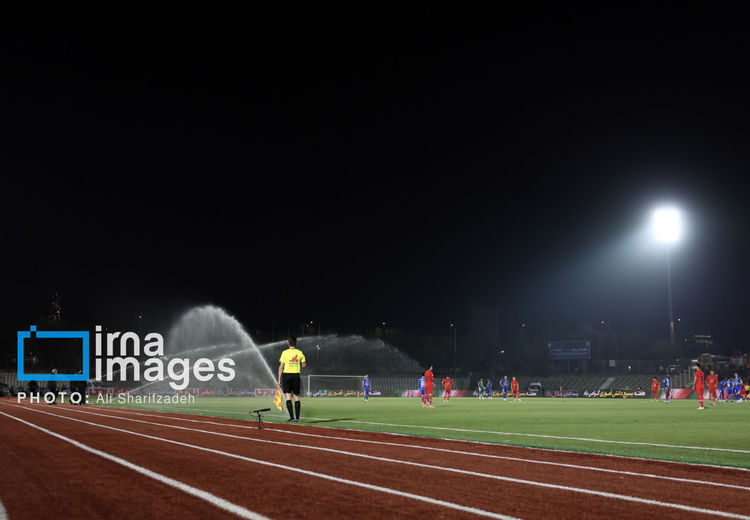 چمن بی‌کیفیت بلای جان استقلال و پرسپولیس می‌شود؟
