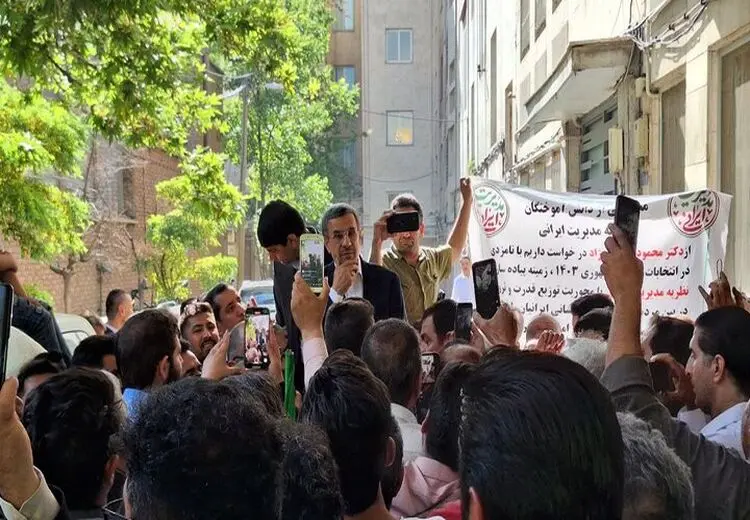 احمدی نژاد: با چهارتا اقدام مشکلات اقتصادی حل می‌شود اما نمی گویم/ به من فرمان دادید بیایم!