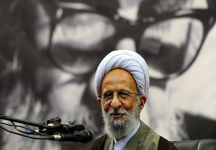 رد ادعای مصباح یزدی/ امام هیچگاه بزرگان را از حضور در جبهه‌ها منع نکرد