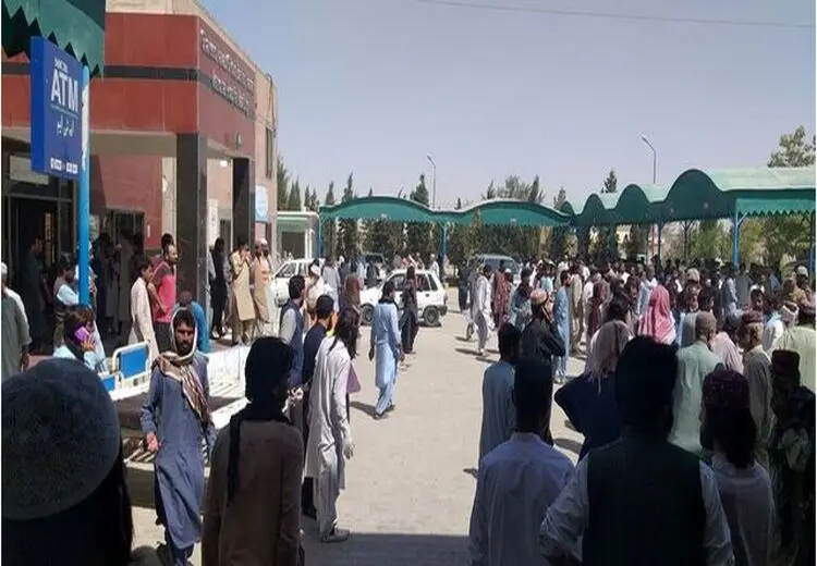 52 کشته در پی انفجار خودروی بمب گذاری شده در پاکستان 