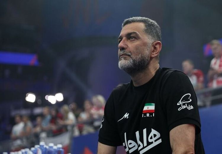 سرمربی تیم ملی والیبال ویزا نگرفت و به تهران بازگشت
