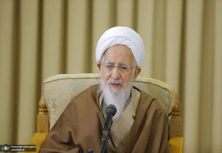 آیت الله جوادی آملی: چطور می‌شود انسان در فضای اسلامی زندگی کند و سر از اوین در بیاورد؟