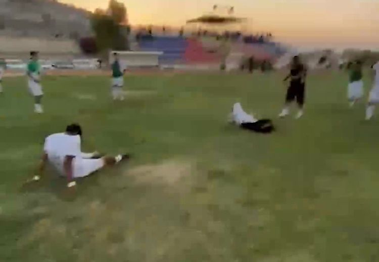 درگیری عجیب در فوتبال ایران با چاقو و گاز اشک‌آور!