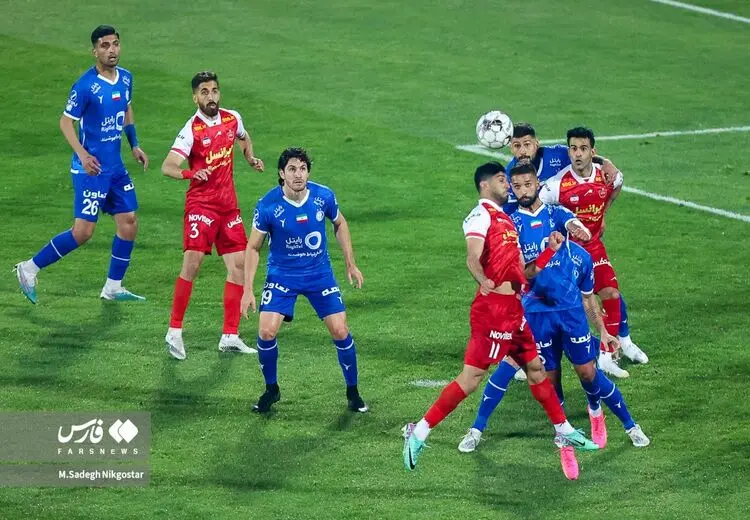 استقلال و پرسپولیس بانکی می‌شوند!