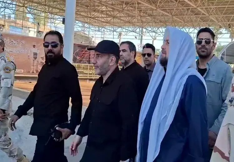 عبور سید حسن خمینی از مرز برای پیاده روی اربعین