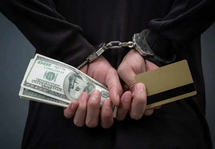 جزئیات جدید از اختلاس ۲ میلیون دلاری در مجتمع بندری امام