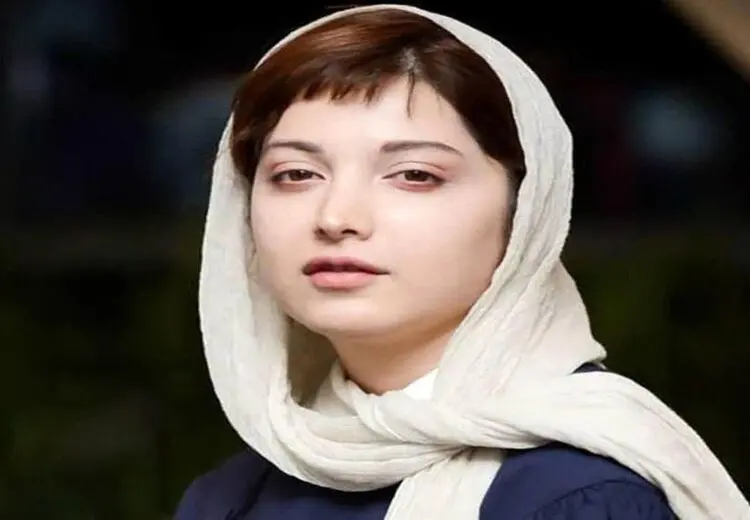 واکنش متفاوت روشنک گرامی به حکم آزاده صمدی