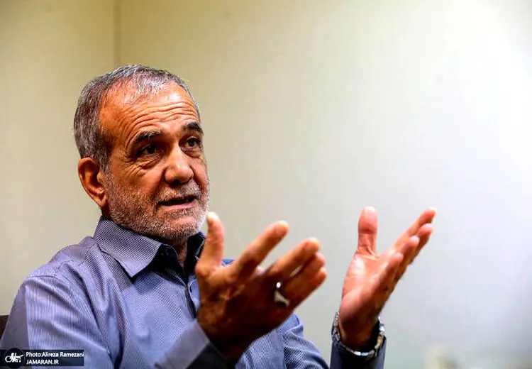 پزشکیان: آن مرغی که می‌گفتند به برجام ربطی ندارد الان ۱۲۰ هزار تومان شده!/ دولت رئیسی در حال کمک به کاهش مشارکت در انتخابات است