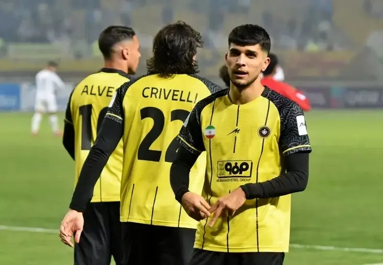 آریا یوسفی بهترین بازیکن سپاهان-الحسین