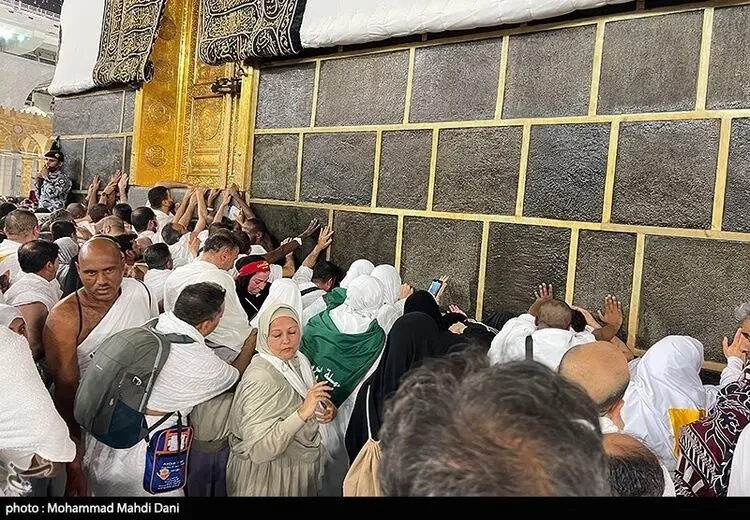 پوشش معمولی در کنار کعبه ممنوع شد!