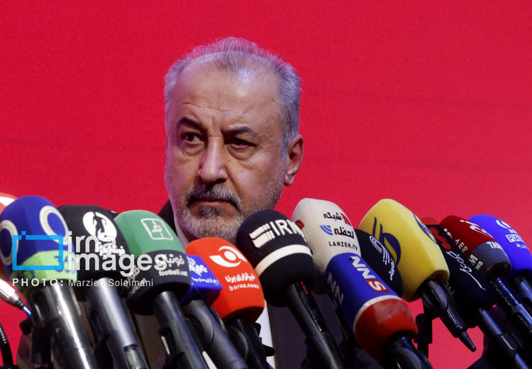 درویش در واکنش به اعتراض هواداران: عملکردم تاریخی است!/ بازیکن ۲۰ میلیون دلاری می‎‌گیریم