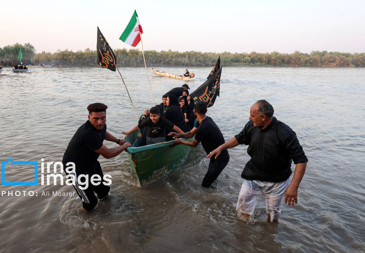 استقبال از زائران کربلا در روستای «خلیفه حیدر»
