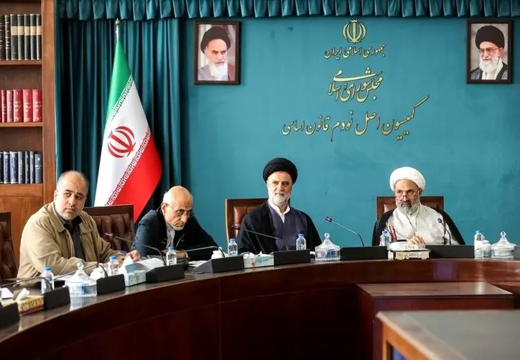 راهکارهای برخورد با تخلفات فرهنگی در آموزش و پرورش بررسی شد