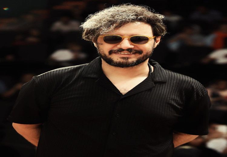 حضور جواد عزتی با ظاهر جدید + فیلم
