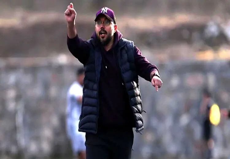 رضا ربیعی سرمربی هوادار شد