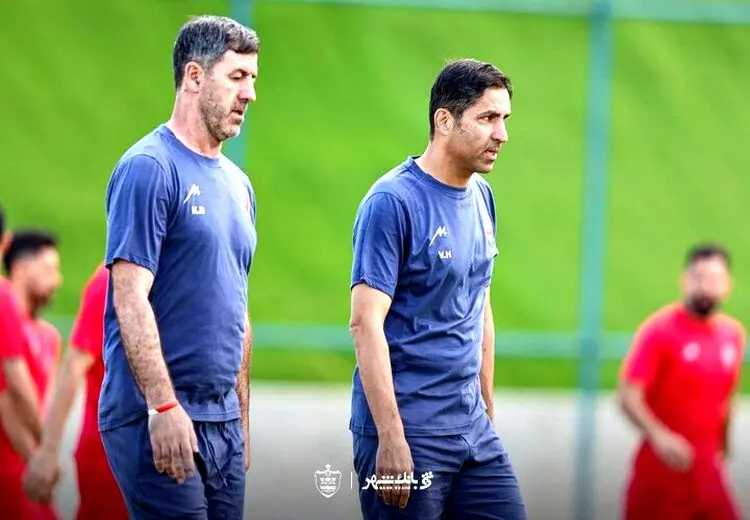  کریم باقری: شأن وحید و پرسپولیس حفظ نشد/  کجای دنیا این مدلی سرمربی را عوض میکنند؟