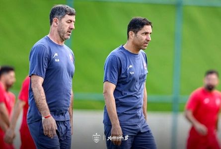  کریم باقری: شأن وحید و پرسپولیس حفظ نشد/  کجای دنیا این مدلی سرمربی را عوض میکنند؟