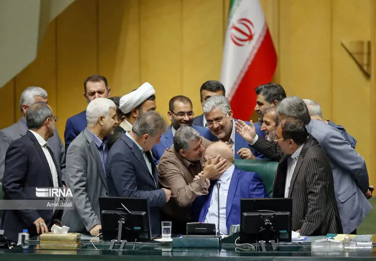 حمله روزنامه ایران به نمایندگان مجلس 