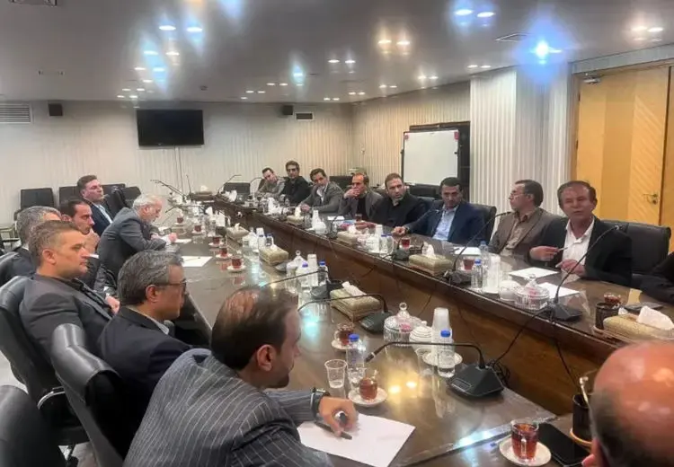 تراکتور، خیبر و شمس‌آذر میهمان ویژه مجلس