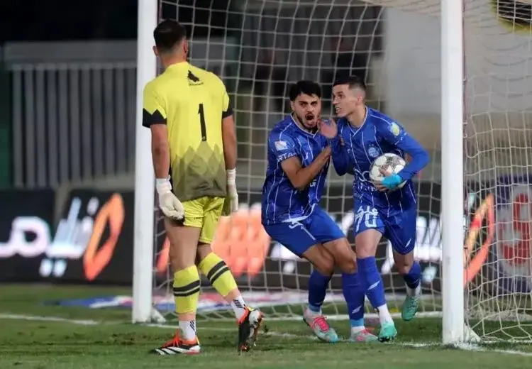 بی‌اخلاقی در گل اول استقلال ! + فیلم