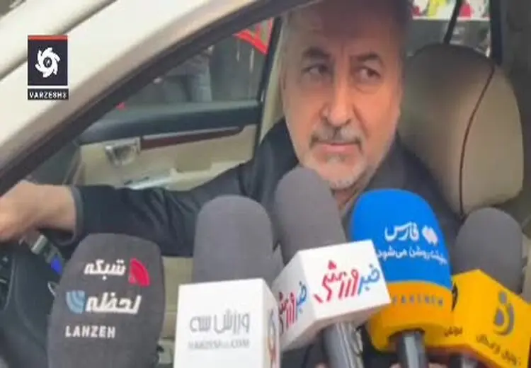درویش: گل محمدی احوال مساعدی ندارد و ماندنی نیست
