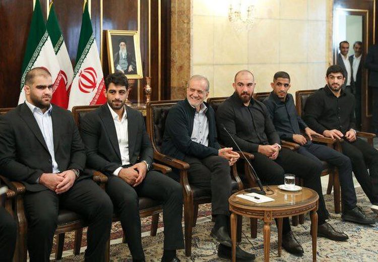  تقدیر رییس جمهور از ملی‌پوشان کشتی 